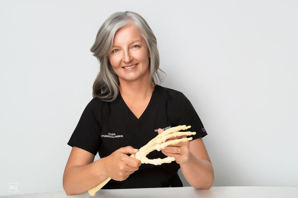 Miss Katarzyna Studnicka-Perkin, Consultant Orthopaedic Surgeon